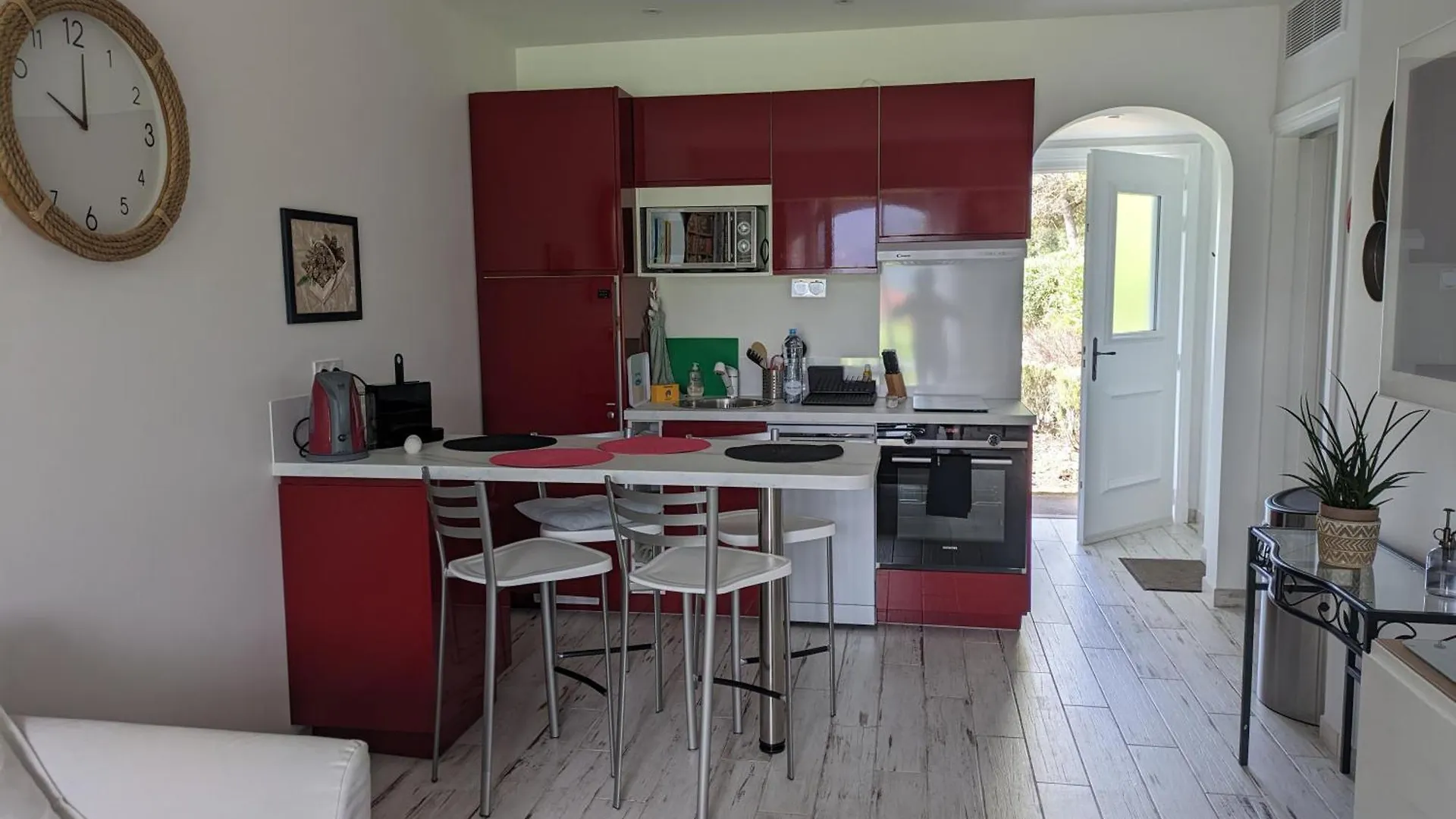 Joli F2 Saint Endreol HAMEAU PALAYSON Var La Motte